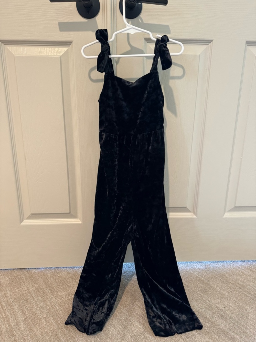 Black Velvet Tie-Shoulder Jumpsuit Girls XS